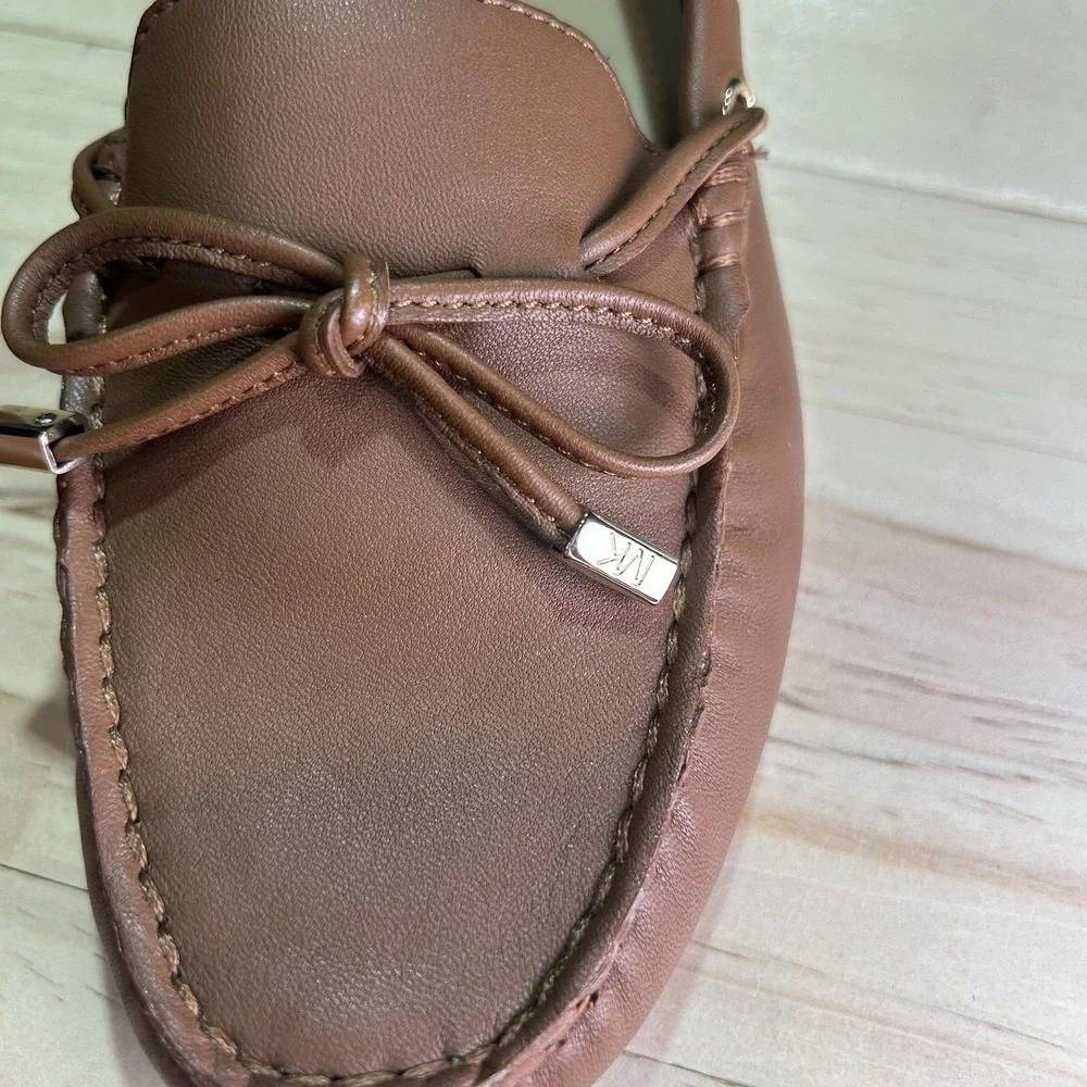 Michael Kors Sutton Moccasin Flat Loafers‎ Sz 7.5, Bow, Luggage Brown NWOT
